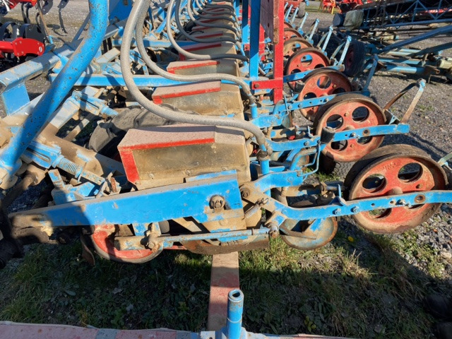 MONOSEM BR 12R - Einzelkornsämaschine: das Bild 3 MONOSEM BR 12R - Einzelkornsämaschine: das Bild 3