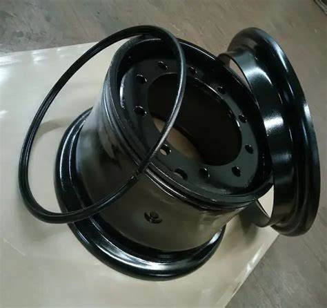 OTR Rim 17,0-25/1,7” 3-P For Volvo, Ljungby, Cat, JCB, New Holland, etc. - Felge für Radlader: das Bild 1 OTR Rim 17,0-25/1,7” 3-P For Volvo, Ljungby, Cat, JCB, New Holland, etc. - Felge für Radlader: das Bild 1