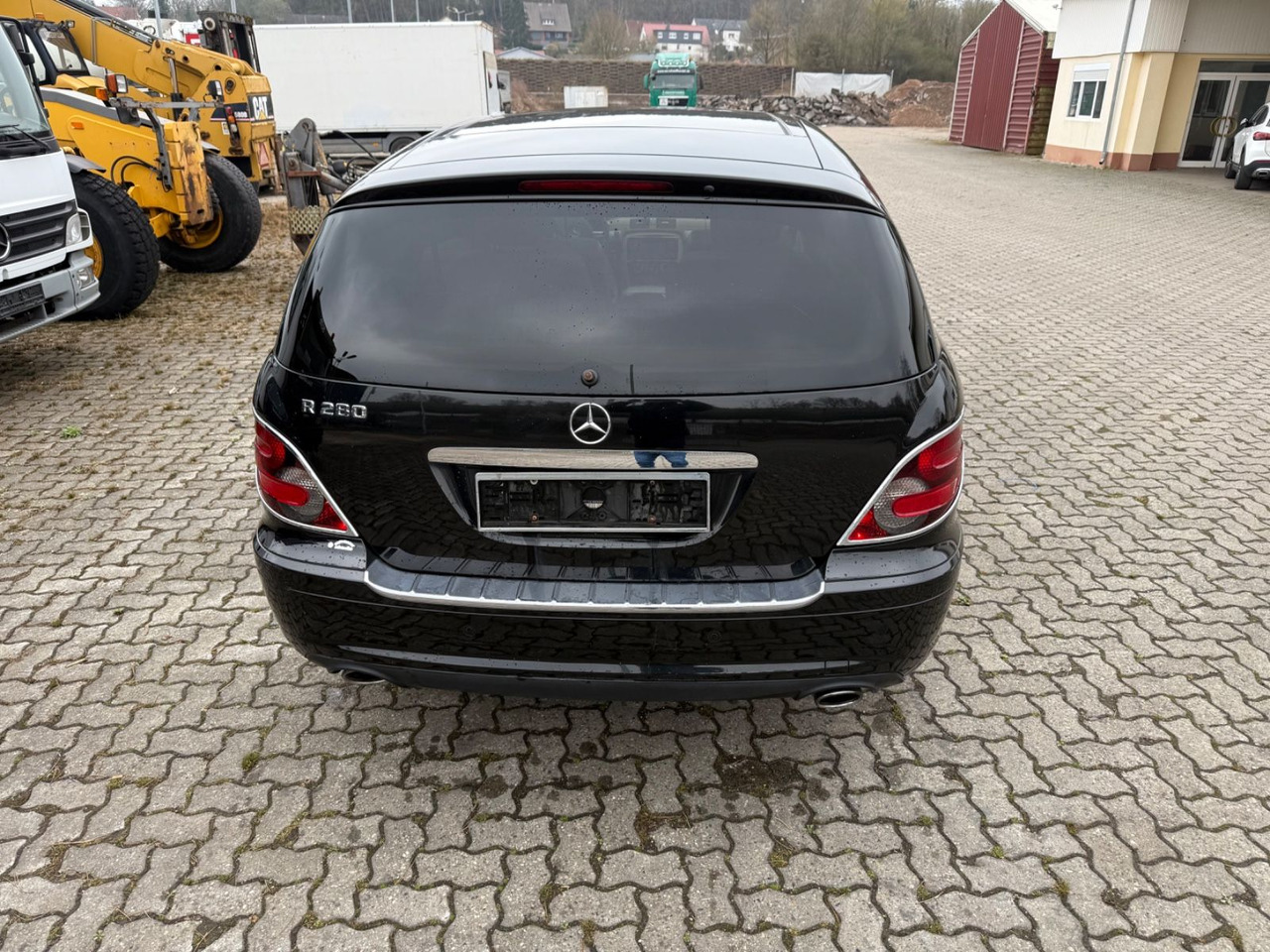 Mercedes-Benz R - SUV/ Geländewagen: das Bild 3 Mercedes-Benz R - SUV/ Geländewagen: das Bild 3