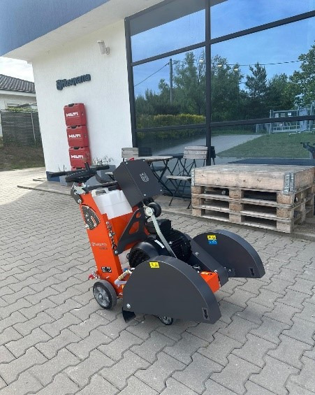 HUSQVARNA FS500E - Asphalttechnik: das Bild 1 HUSQVARNA FS500E - Asphalttechnik: das Bild 1