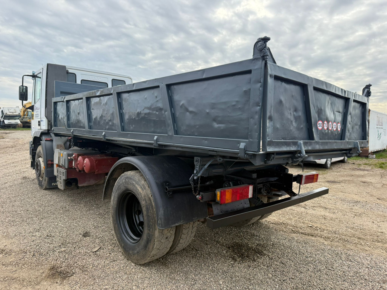 IVECO EUROTRAKKER TIPPER - Kipper: das Bild 4 IVECO EUROTRAKKER TIPPER - Kipper: das Bild 4