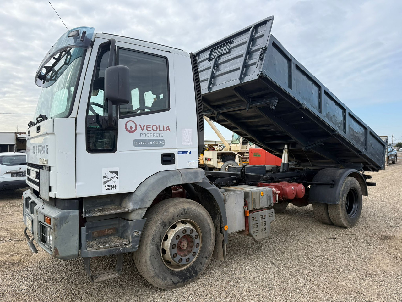IVECO EUROTRAKKER TIPPER - Kipper: das Bild 5 IVECO EUROTRAKKER TIPPER - Kipper: das Bild 5