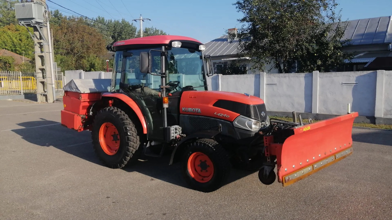 KUBOTA L4240 Narrow spaces tractor/vineyard/fruit tree/communal, TOP ! - Traktor: das Bild 1 KUBOTA L4240 Narrow spaces tractor/vineyard/fruit tree/communal, TOP ! - Traktor: das Bild 1