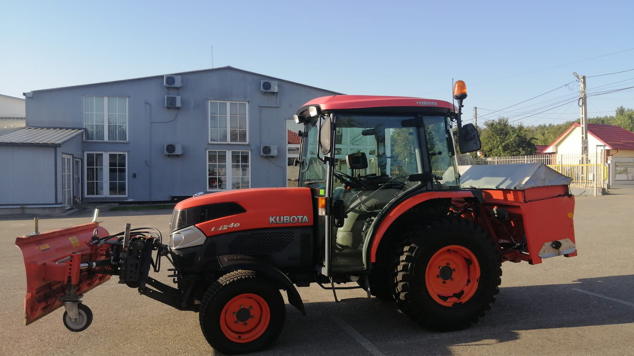 KUBOTA L4240 Narrow spaces tractor/vineyard/fruit tree/communal, TOP ! - Traktor: das Bild 4 KUBOTA L4240 Narrow spaces tractor/vineyard/fruit tree/communal, TOP ! - Traktor: das Bild 4