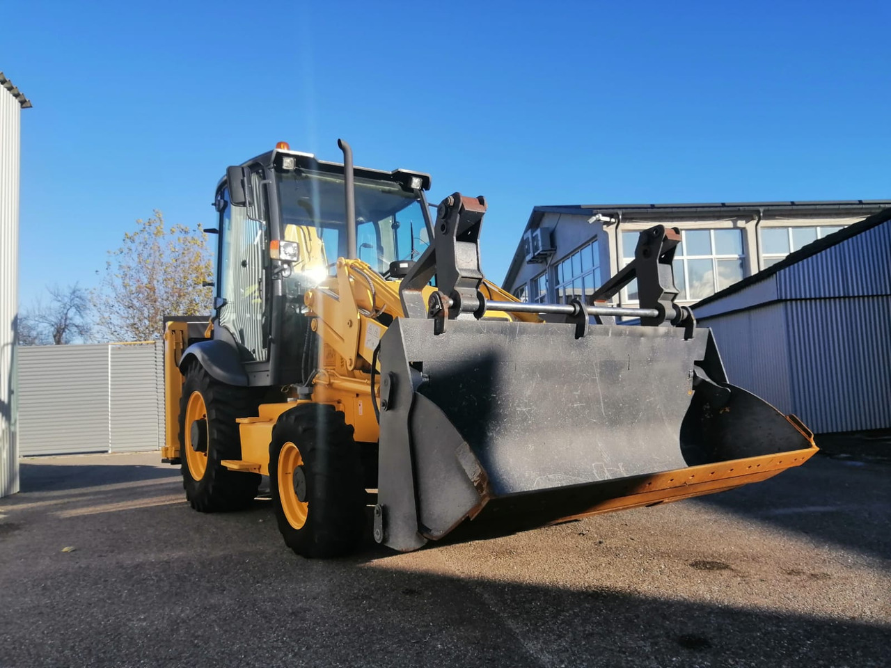 LiuGong CLG777A Backhoe Loader 4×4(copy) - Baggerlader: das Bild 2 LiuGong CLG777A Backhoe Loader 4×4(copy) - Baggerlader: das Bild 2