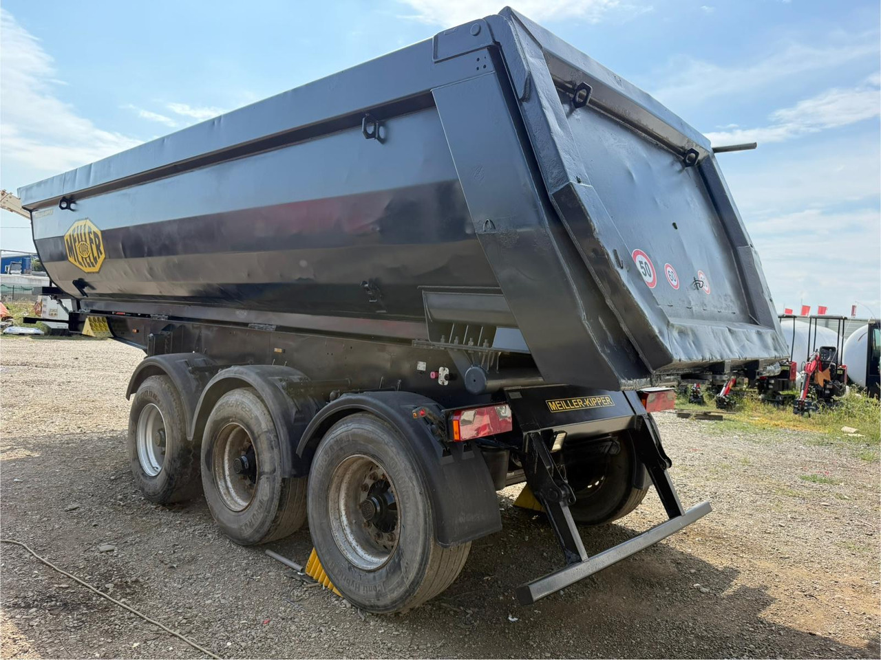 MEILLER TIPPER SEMI-TRAILER - Kipper Auflieger: das Bild 1 MEILLER TIPPER SEMI-TRAILER - Kipper Auflieger: das Bild 1