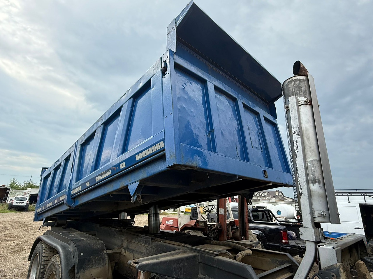 MEILLER TIPPING BUCKET - Kippaufbau: das Bild 2 MEILLER TIPPING BUCKET - Kippaufbau: das Bild 2
