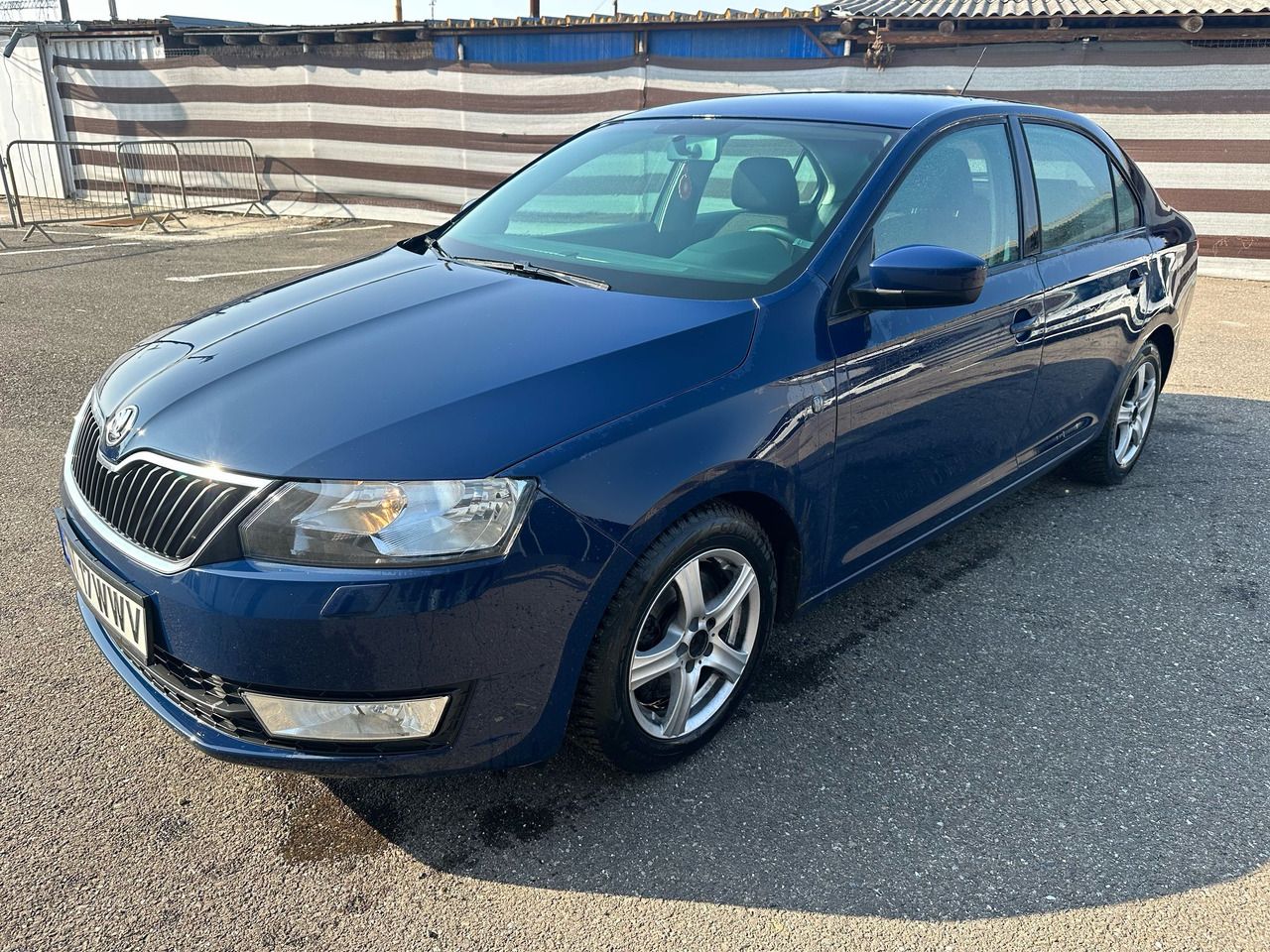 SKODA RAPID - Limousine: das Bild 1 SKODA RAPID - Limousine: das Bild 1