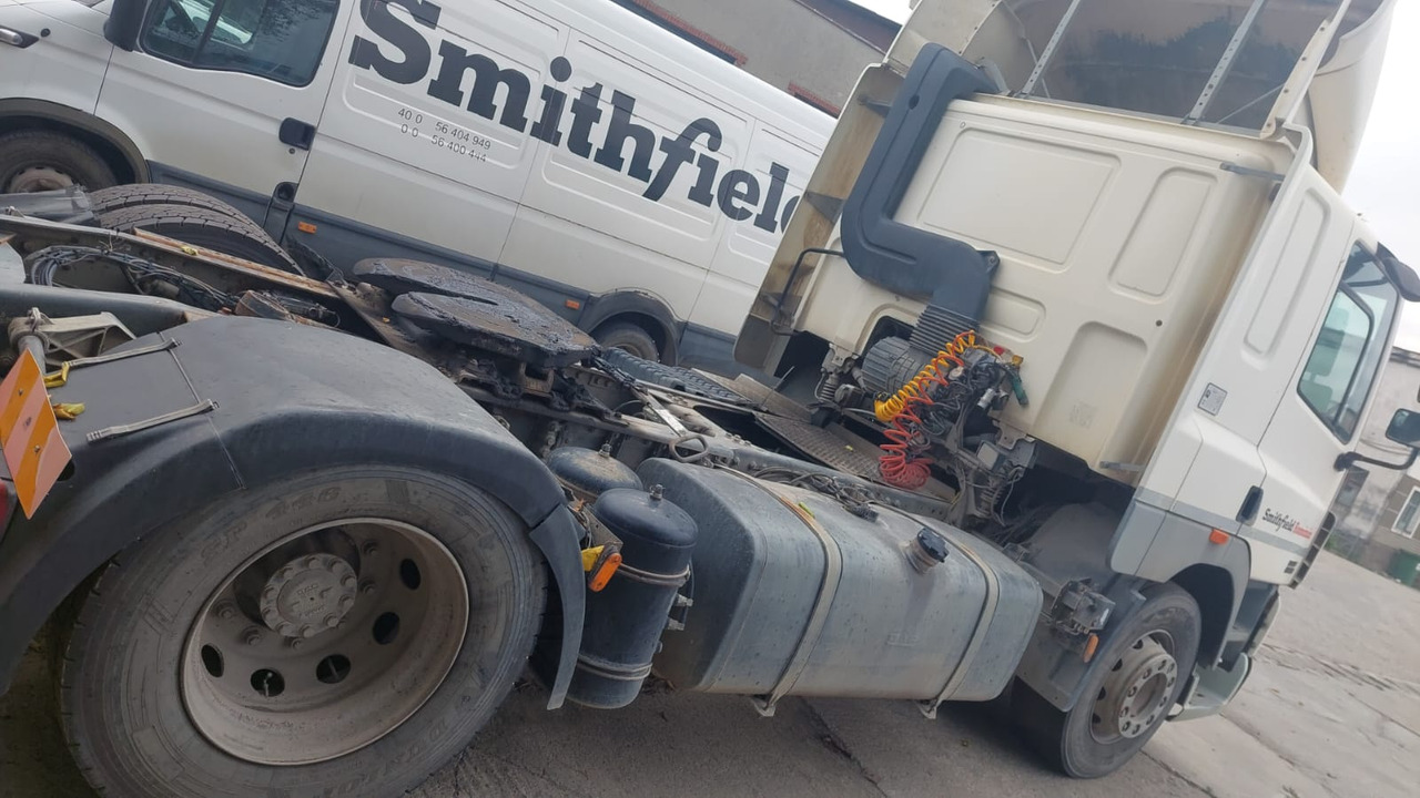 DAF CF 85.43 Tractor Head - Sattelzugmaschine: das Bild 5 DAF CF 85.43 Tractor Head - Sattelzugmaschine: das Bild 5
