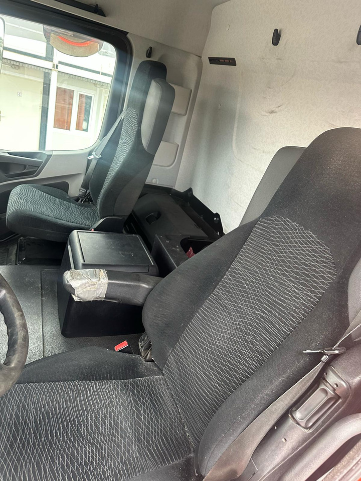 MERCEDES-BENZ ANTOS Tractor head - Sattelzugmaschine: das Bild 4 MERCEDES-BENZ ANTOS Tractor head - Sattelzugmaschine: das Bild 4