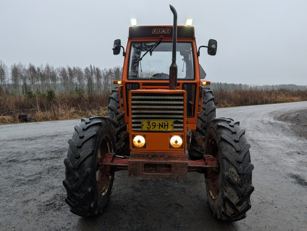 FIAT 780DT 4WD - Traktor: das Bild 5 FIAT 780DT 4WD - Traktor: das Bild 5