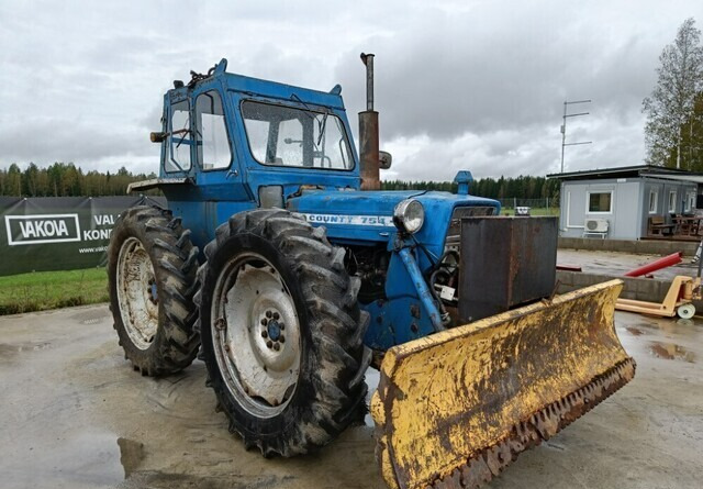 Ford County 754 Super 4 - VIDEO - Traktor: das Bild 2 Ford County 754 Super 4 - VIDEO - Traktor: das Bild 2