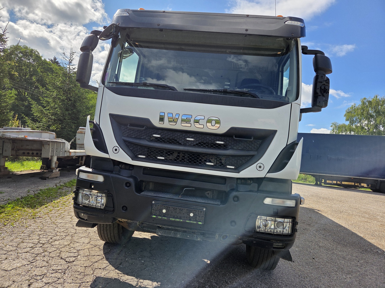 IVECO TRAKKER 500 8x4 EURO6 Bordmatik - Kipper: das Bild 2 IVECO TRAKKER 500 8x4 EURO6 Bordmatik - Kipper: das Bild 2