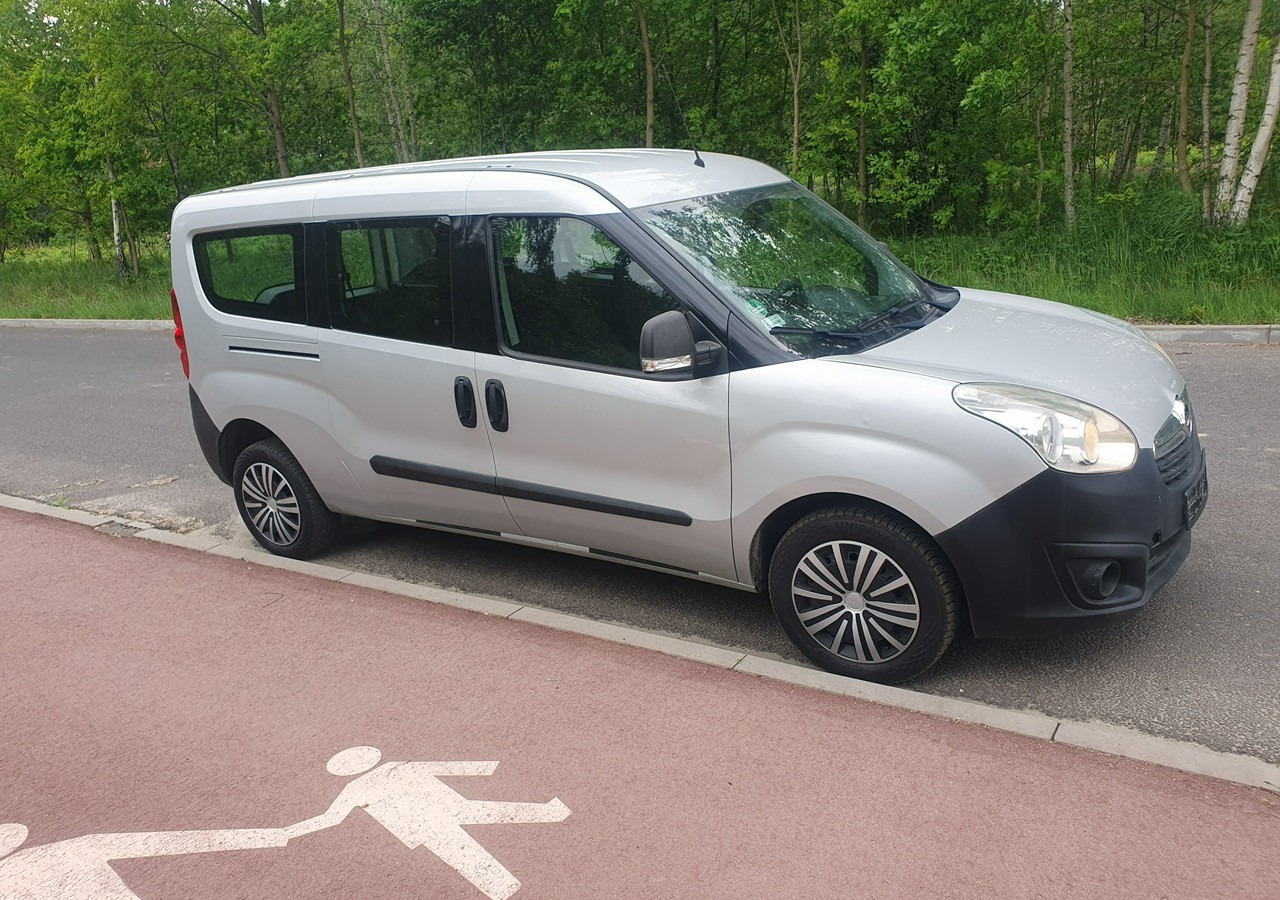 Fiat Doblo long*combo *doblo* krajówka *fv vat 23%* - PKW: das Bild 4 Fiat Doblo long*combo *doblo* krajówka *fv vat 23%* - PKW: das Bild 4