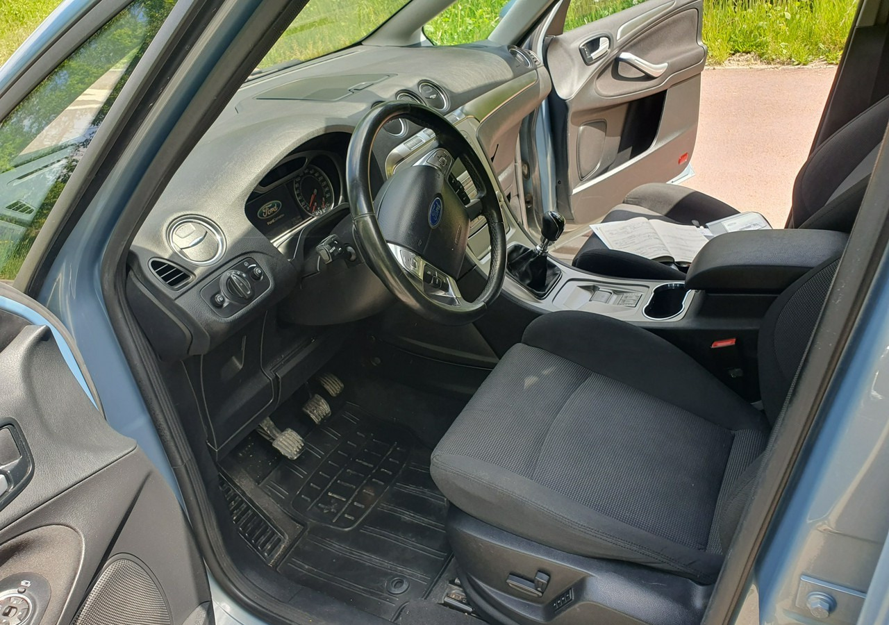 PKW Ford S-MAX 2,5 turbo benzyna: das Bild 17