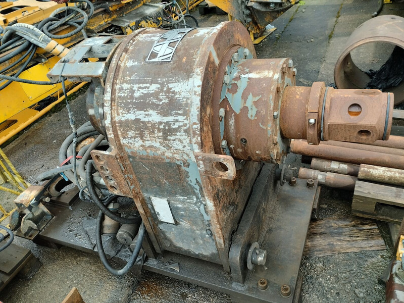 Bauer RG15T UM.50 + drill STDS AD3500 - Bohrgerät: das Bild 4 Bauer RG15T UM.50 + drill STDS AD3500 - Bohrgerät: das Bild 4