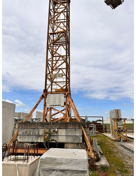 Liebherr 140EC-H10, 1993yom, 60jib, 23,5m huh - Turmkran: das Bild 3 Liebherr 140EC-H10, 1993yom, 60jib, 23,5m huh - Turmkran: das Bild 3