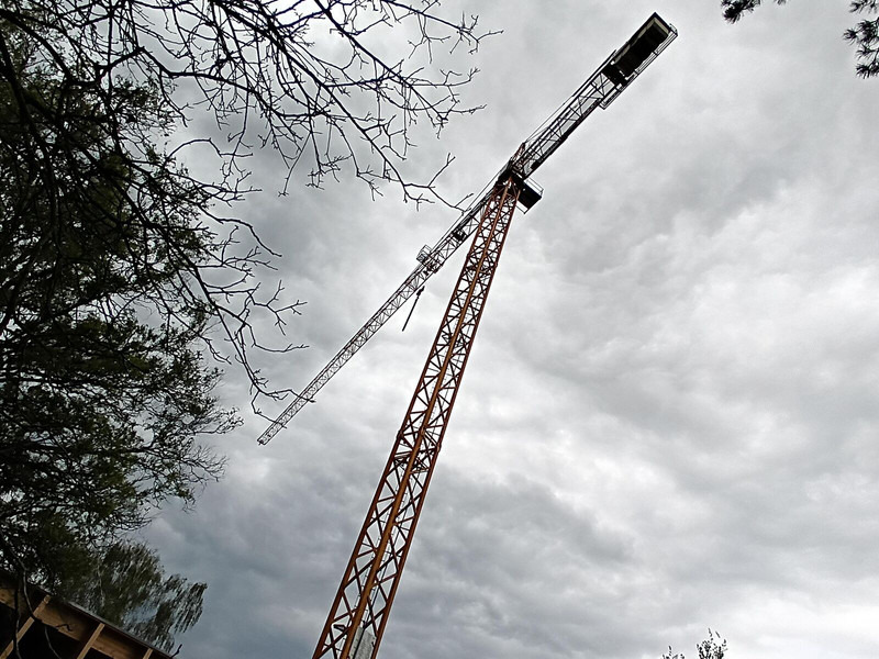 Liebherr 90LD 35m HuH, on cross, no cabbin - Turmkran: das Bild 1 Liebherr 90LD 35m HuH, on cross, no cabbin - Turmkran: das Bild 1
