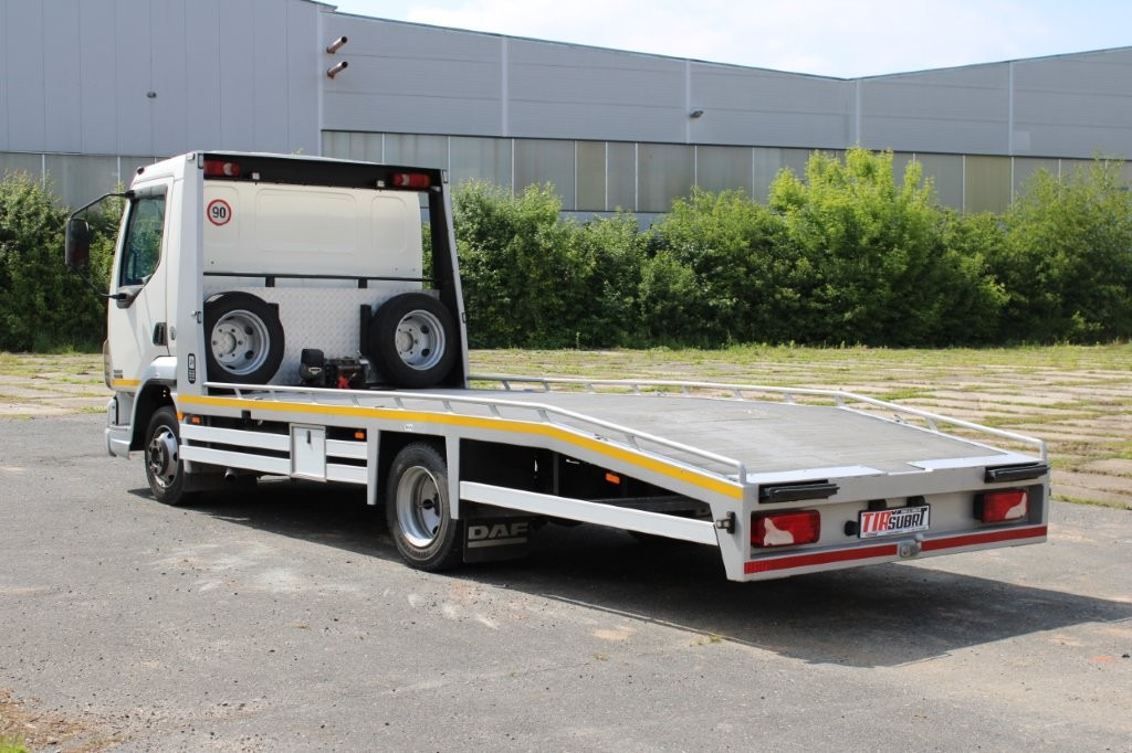 DAF FA LF 45.130 ODTAHOVÉ VOZIDLO - Abschleppwagen: das Bild 4 DAF FA LF 45.130 ODTAHOVÉ VOZIDLO - Abschleppwagen: das Bild 4