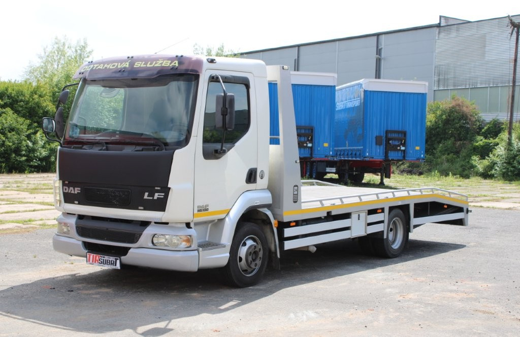 DAF FA LF 45.130 ODTAHOVÉ VOZIDLO - Abschleppwagen: das Bild 2 DAF FA LF 45.130 ODTAHOVÉ VOZIDLO - Abschleppwagen: das Bild 2