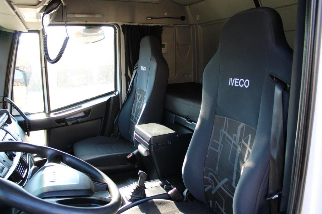 Iveco Eurocargo 120E250 - Plane LKW: das Bild 5 Iveco Eurocargo 120E250 - Plane LKW: das Bild 5