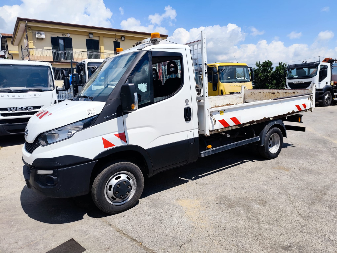 IVECO DAILY 35-130 - Kipper Transporter: das Bild 3 IVECO DAILY 35-130 - Kipper Transporter: das Bild 3