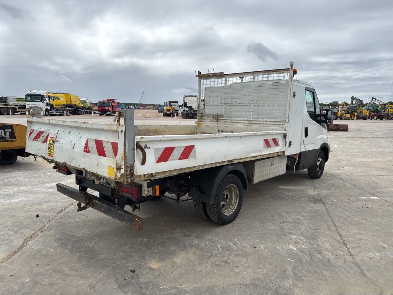 IVECO DAILY 35-150 - Kipper: das Bild 4 IVECO DAILY 35-150 - Kipper: das Bild 4
