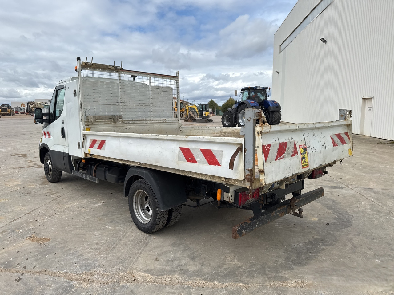 IVECO DAILY 35-150 - Kipper: das Bild 3 IVECO DAILY 35-150 - Kipper: das Bild 3