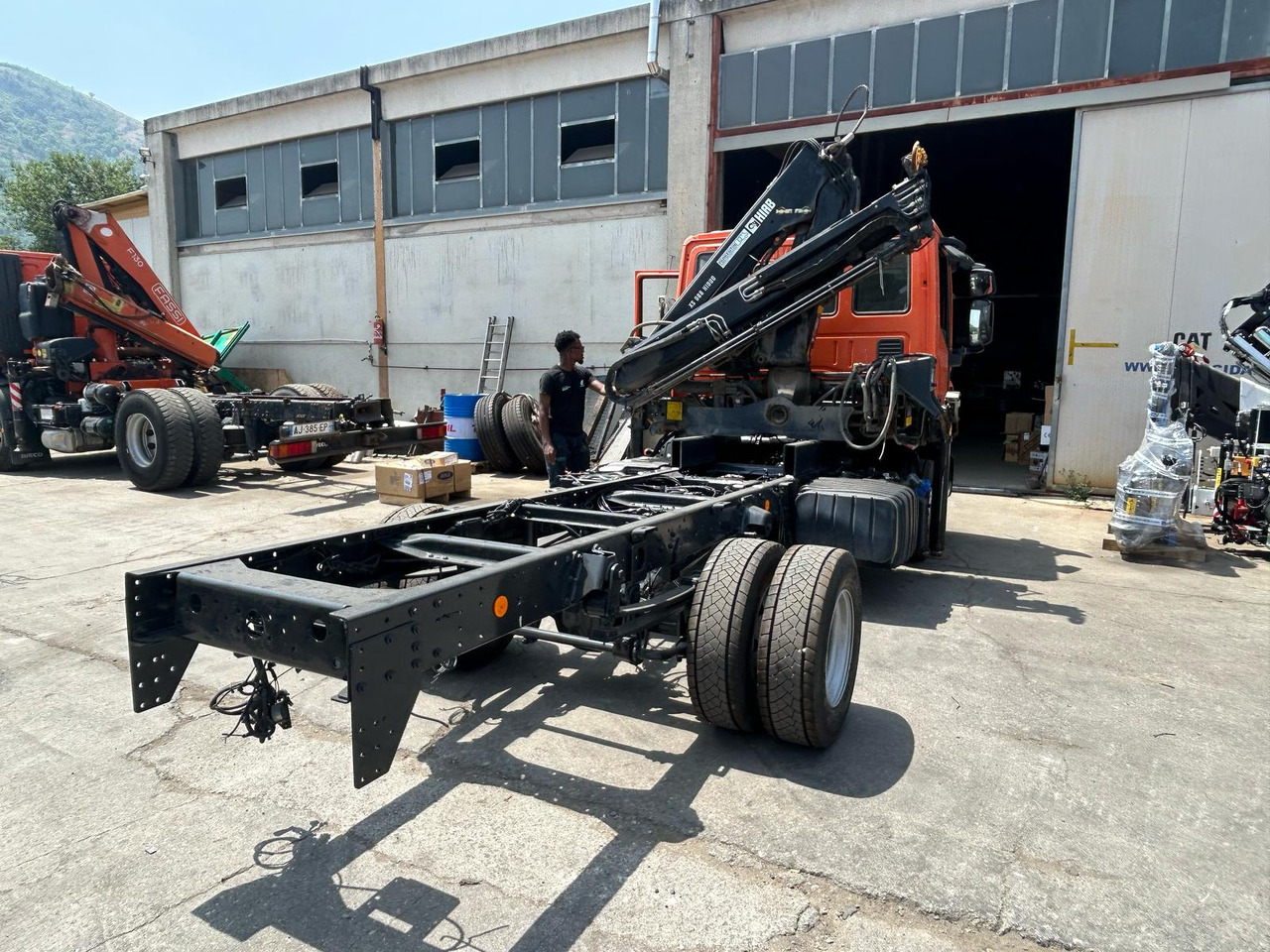 IVECO EUROCARGO 120-190L - Autokran: das Bild 5 IVECO EUROCARGO 120-190L - Autokran: das Bild 5