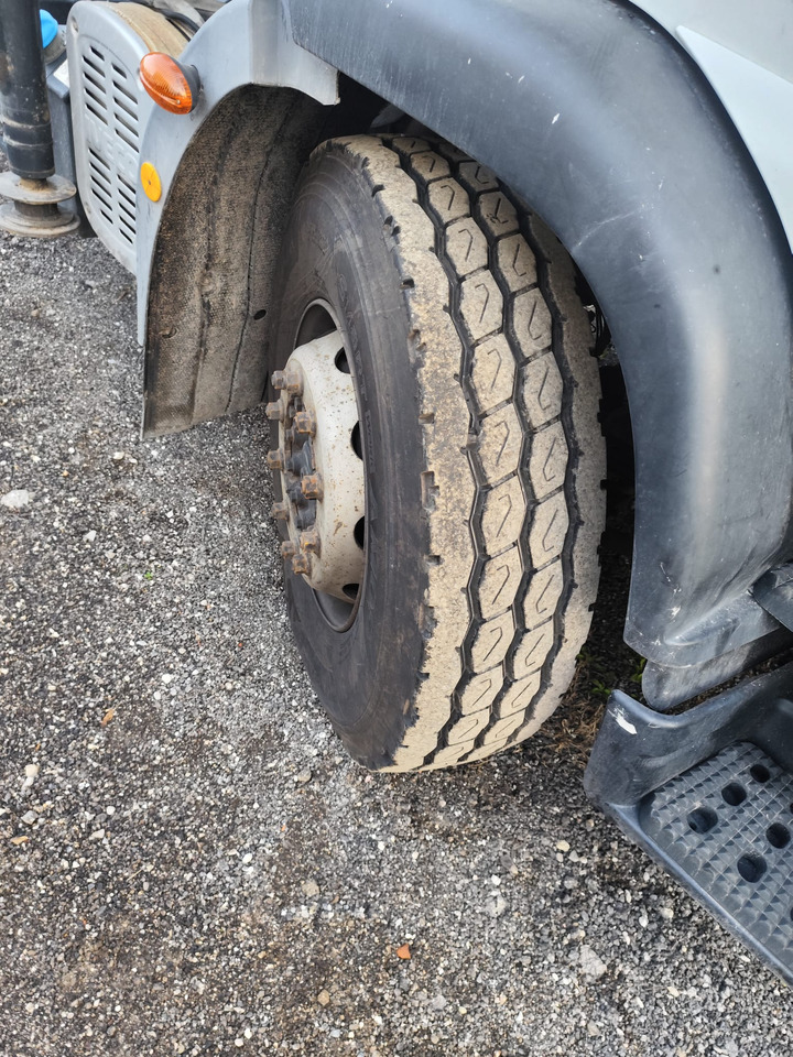 IVECO EUROCARGO 180E30 - Kipper, Autokran: das Bild 5 IVECO EUROCARGO 180E30 - Kipper, Autokran: das Bild 5