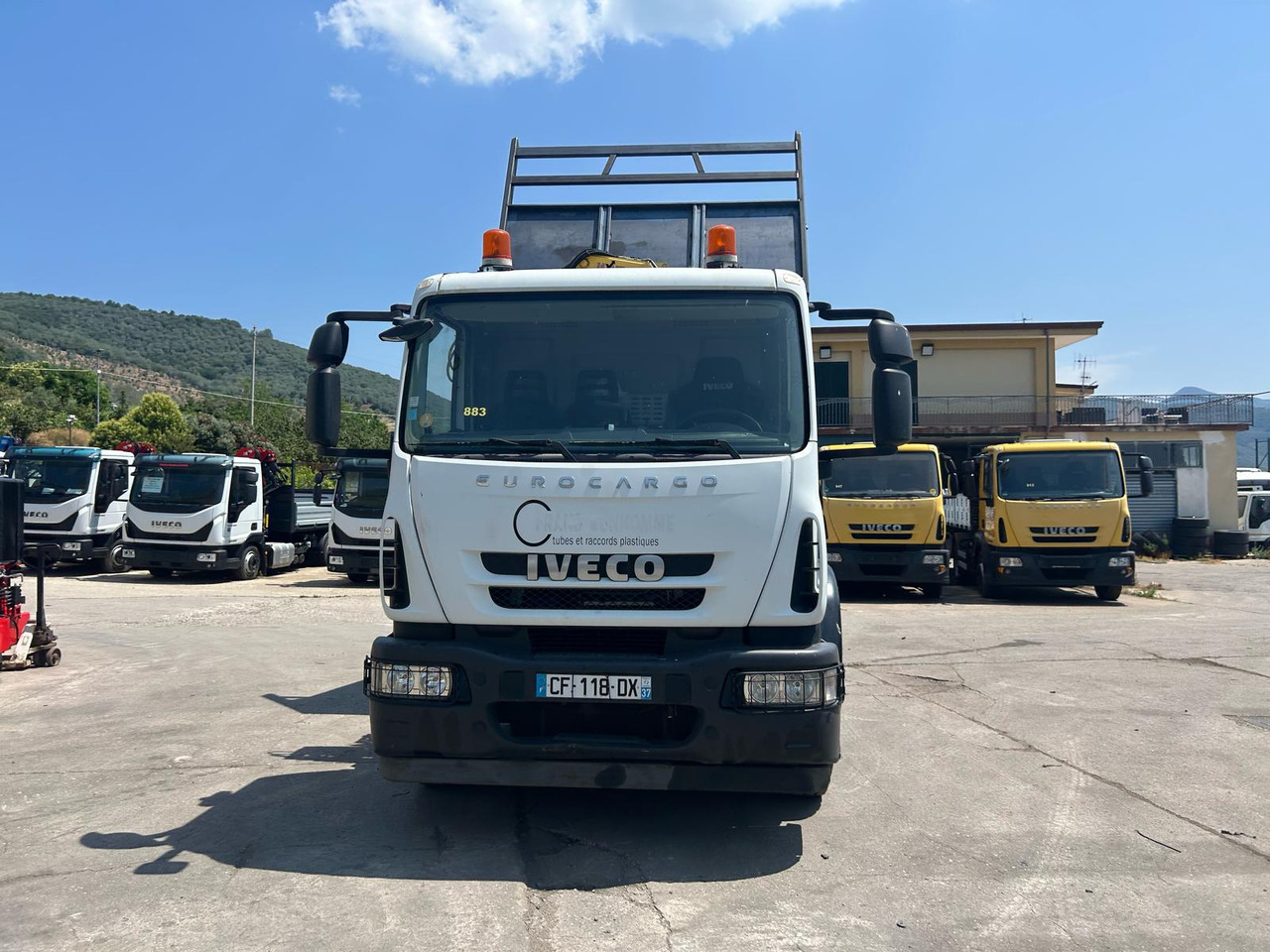 IVECO EUROCARGO 180E30 - Kipper, Autokran: das Bild 2 IVECO EUROCARGO 180E30 - Kipper, Autokran: das Bild 2