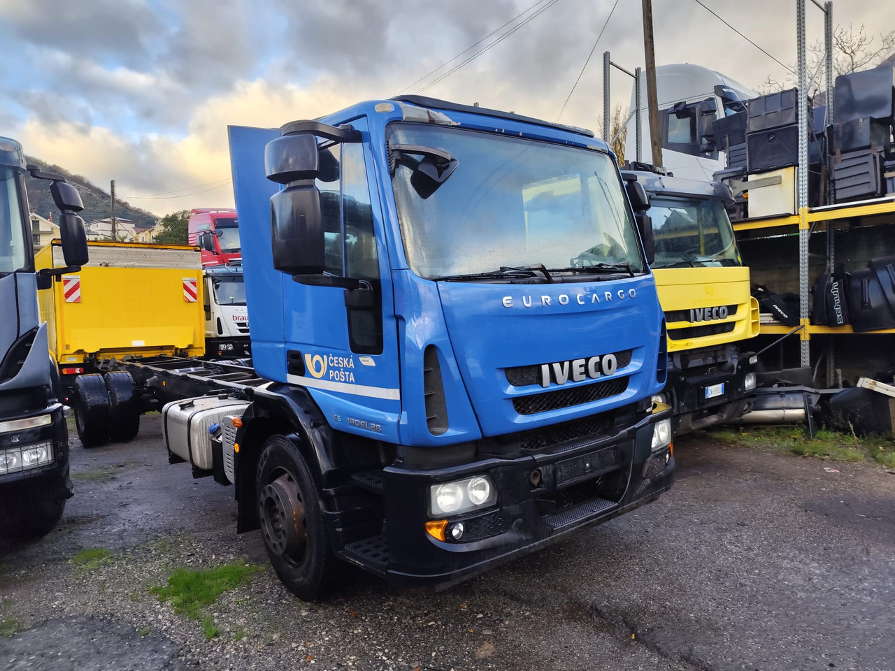 Fahrgestell LKW IVECO EUROCARGO 190EL28: das Bild 15