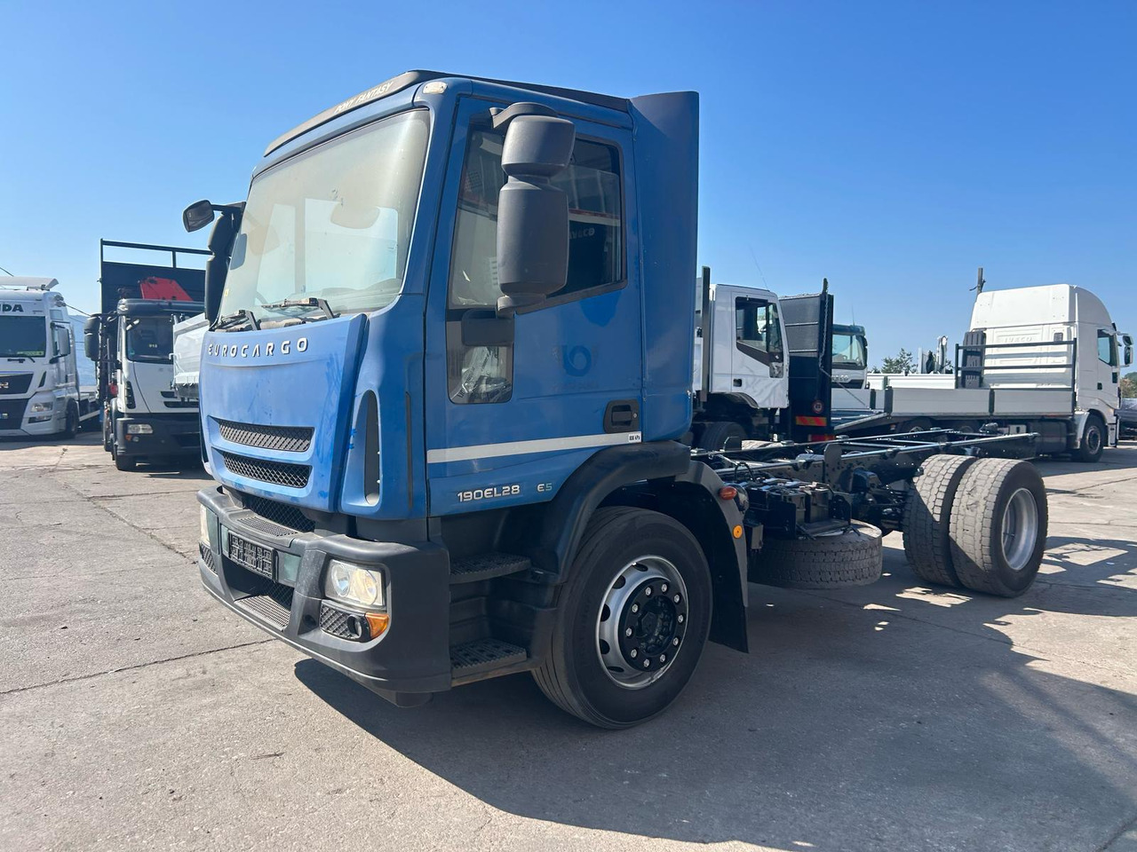 IVECO EUROCARGO 190EL28 - Fahrgestell LKW: das Bild 2 IVECO EUROCARGO 190EL28 - Fahrgestell LKW: das Bild 2