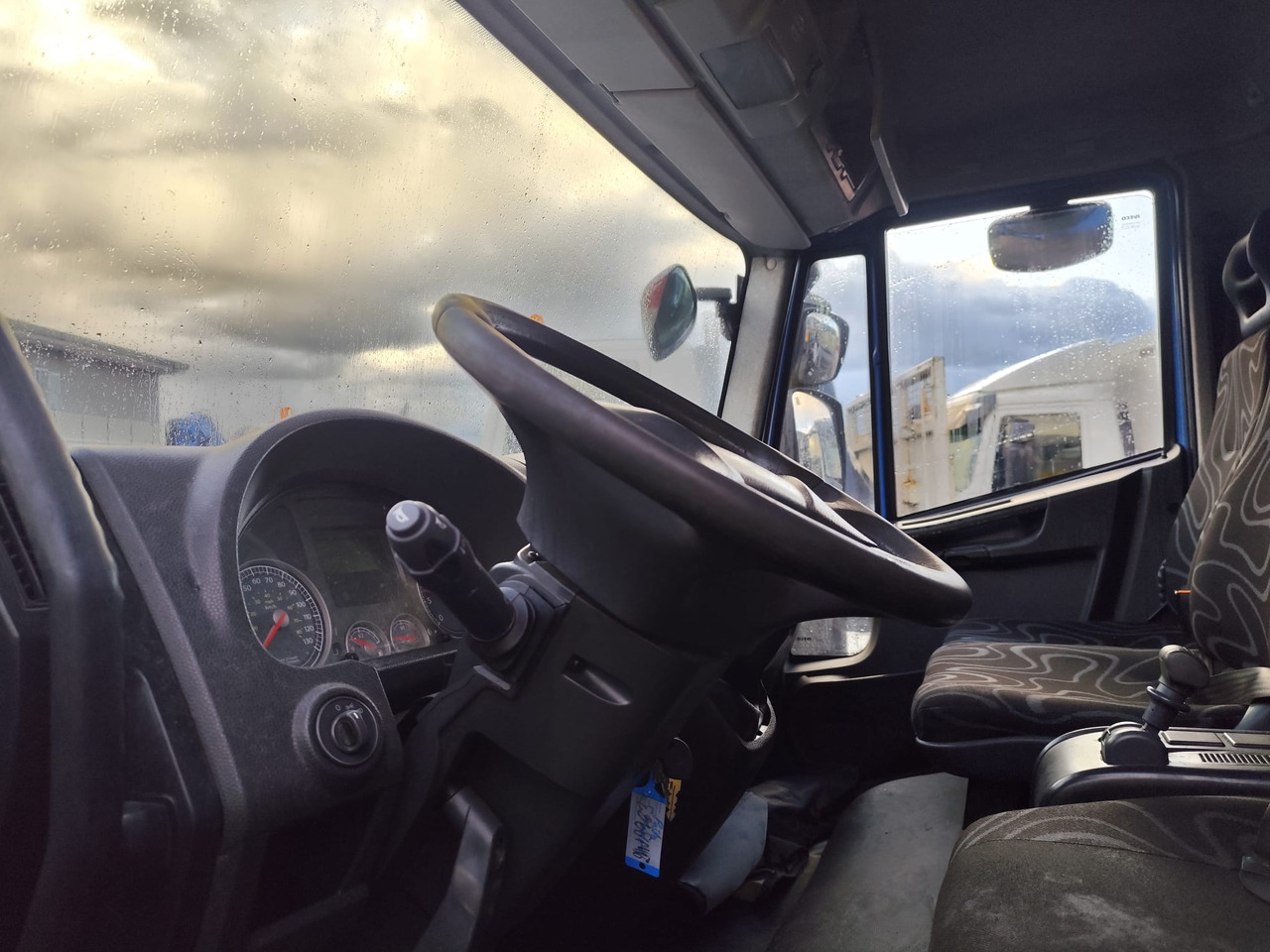 Fahrgestell LKW IVECO EUROCARGO 190EL28: das Bild 6