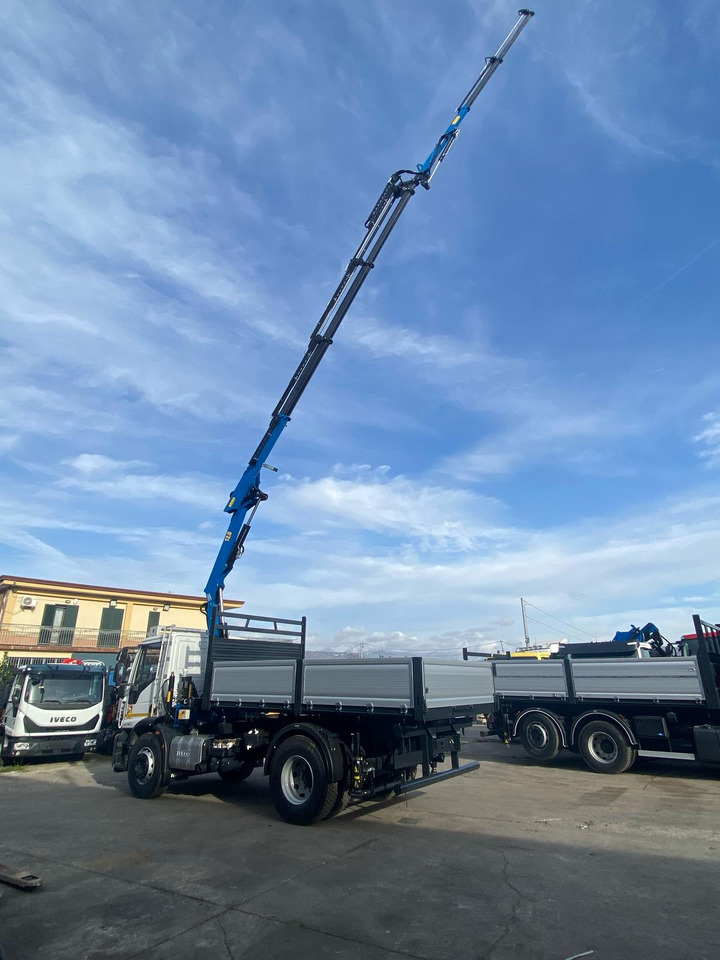 IVECO EUROCARGO 190EL28 - Autokran: das Bild 2 IVECO EUROCARGO 190EL28 - Autokran: das Bild 2