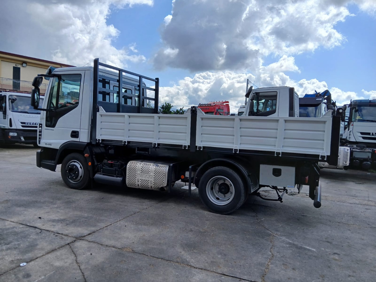 Kipper IVECO EUROCARGO 75-210: das Bild 10