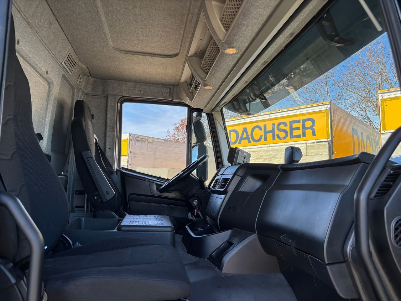 IVECO STRALIS 260S36 - Koffer LKW: das Bild 2 IVECO STRALIS 260S36 - Koffer LKW: das Bild 2