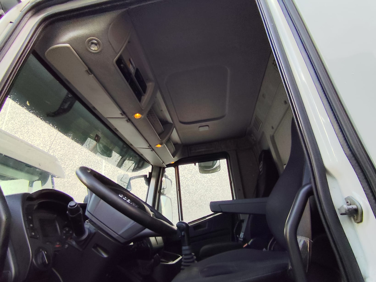 IVECO STRALIS AD 260S31 XP - Fahrgestell LKW: das Bild 3 IVECO STRALIS AD 260S31 XP - Fahrgestell LKW: das Bild 3