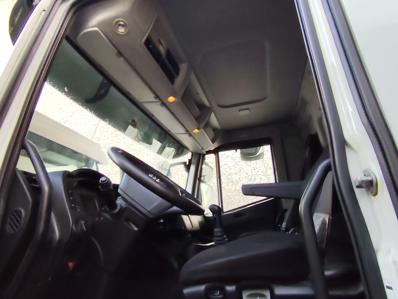 IVECO STRALIS AD 260S31 XP - Fahrgestell LKW: das Bild 5 IVECO STRALIS AD 260S31 XP - Fahrgestell LKW: das Bild 5