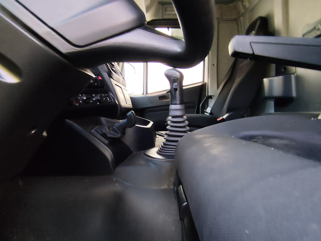 IVECO STRALIS AD 260S31 XP - Fahrgestell LKW: das Bild 4 IVECO STRALIS AD 260S31 XP - Fahrgestell LKW: das Bild 4