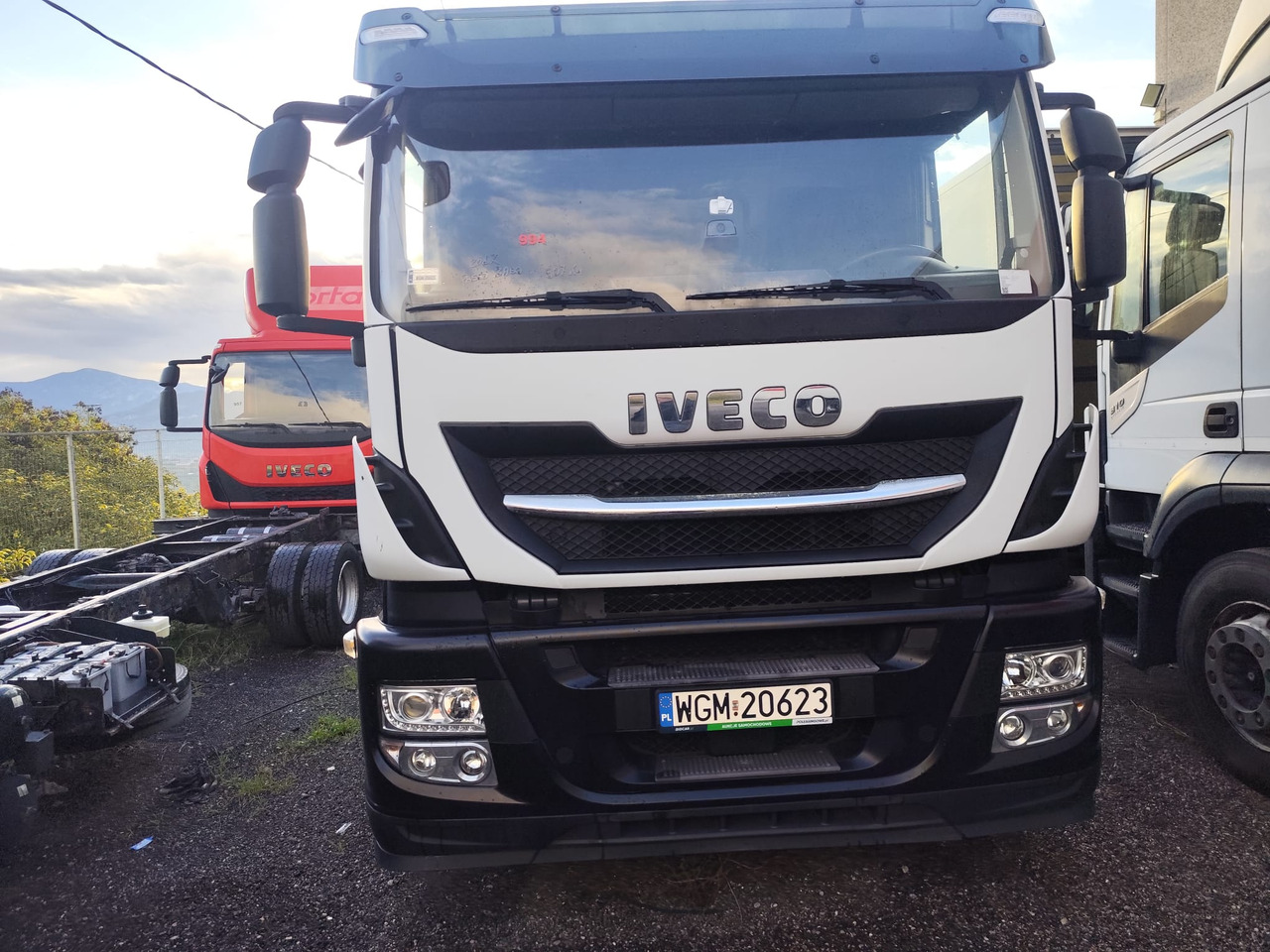IVECO STRALIS AD 260S31 XP - Fahrgestell LKW: das Bild 3 IVECO STRALIS AD 260S31 XP - Fahrgestell LKW: das Bild 3