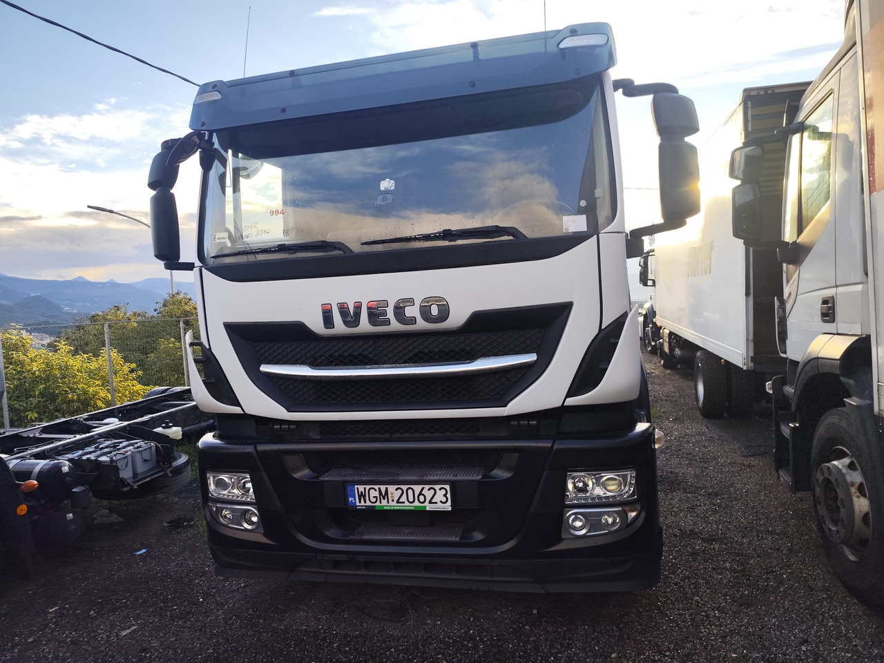 IVECO STRALIS AD 260S31 XP - Fahrgestell LKW: das Bild 2 IVECO STRALIS AD 260S31 XP - Fahrgestell LKW: das Bild 2