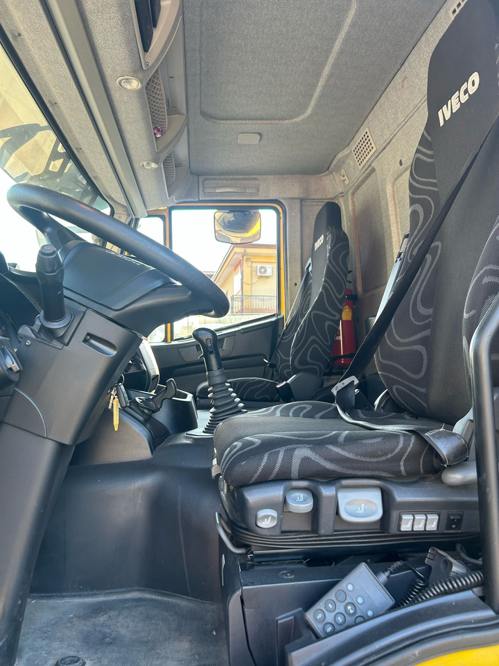 Fahrgestell LKW IVECO STRALIS HI-STREET AD190S42: das Bild 7
