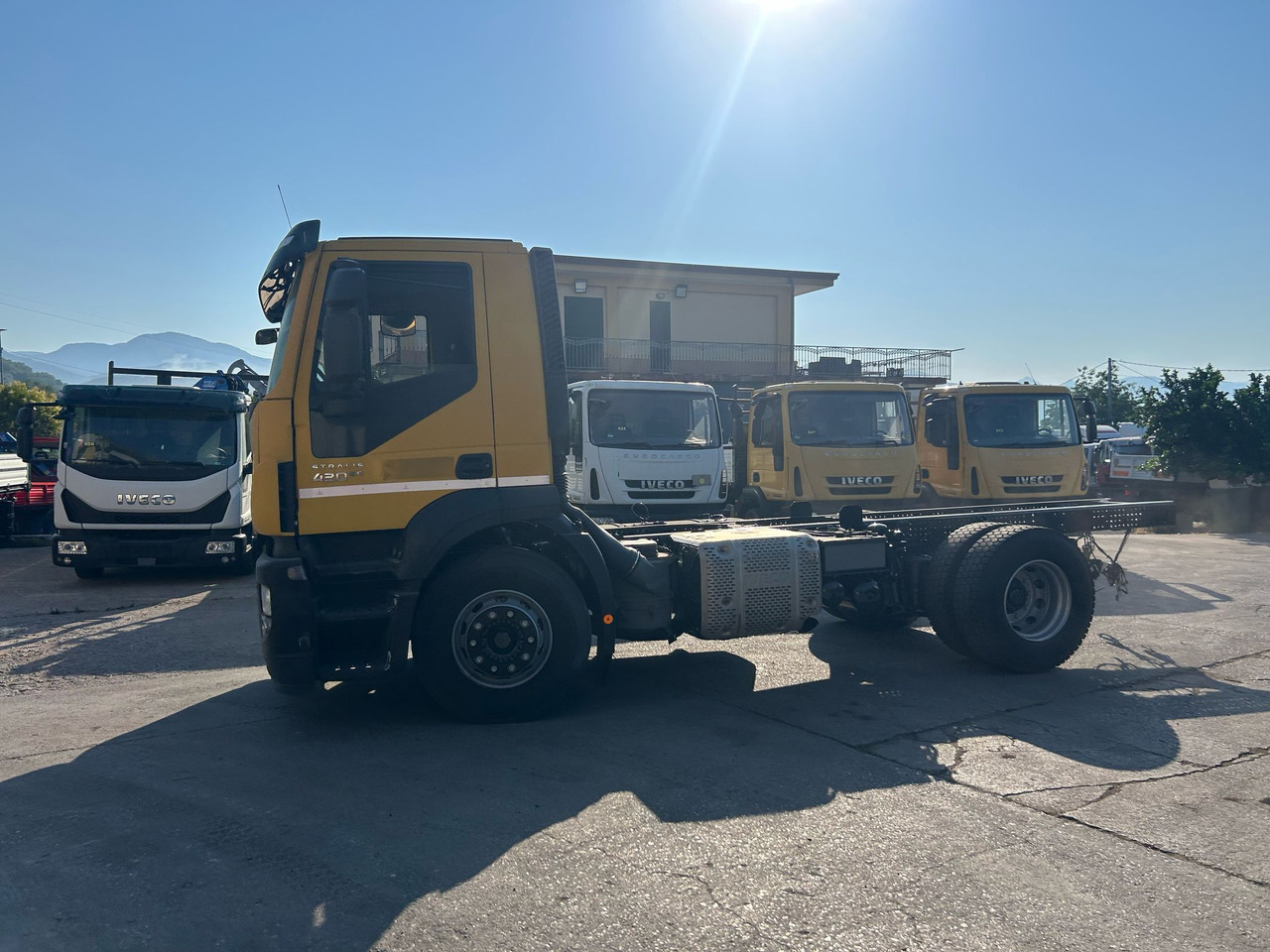 Fahrgestell LKW IVECO STRALIS HI-STREET AD190S42: das Bild 23
