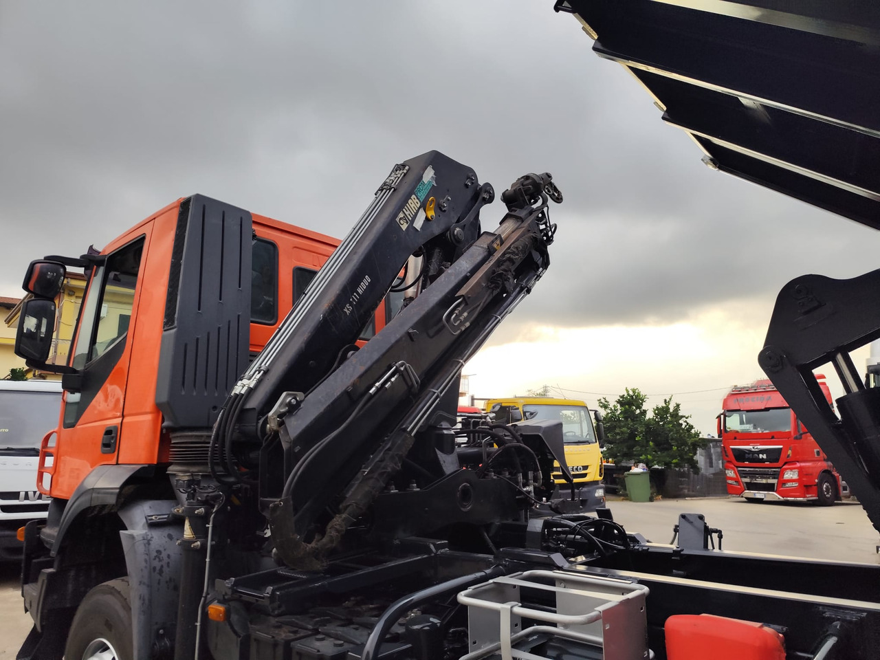 IVECO TRAKKER 190T36 - Autokran: das Bild 3 IVECO TRAKKER 190T36 - Autokran: das Bild 3
