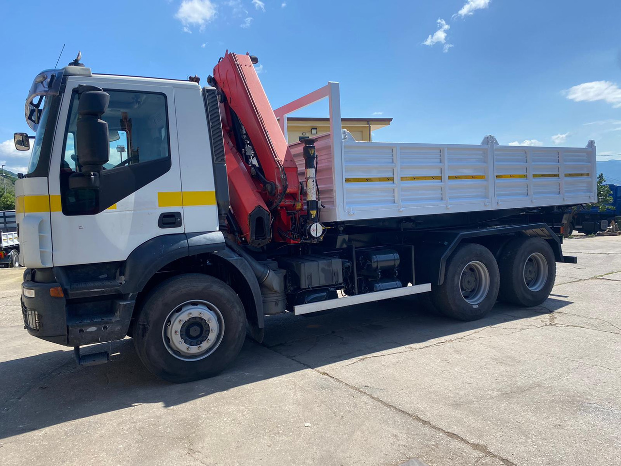 IVECO TRAKKER 260T36 - Autokran: das Bild 3 IVECO TRAKKER 260T36 - Autokran: das Bild 3