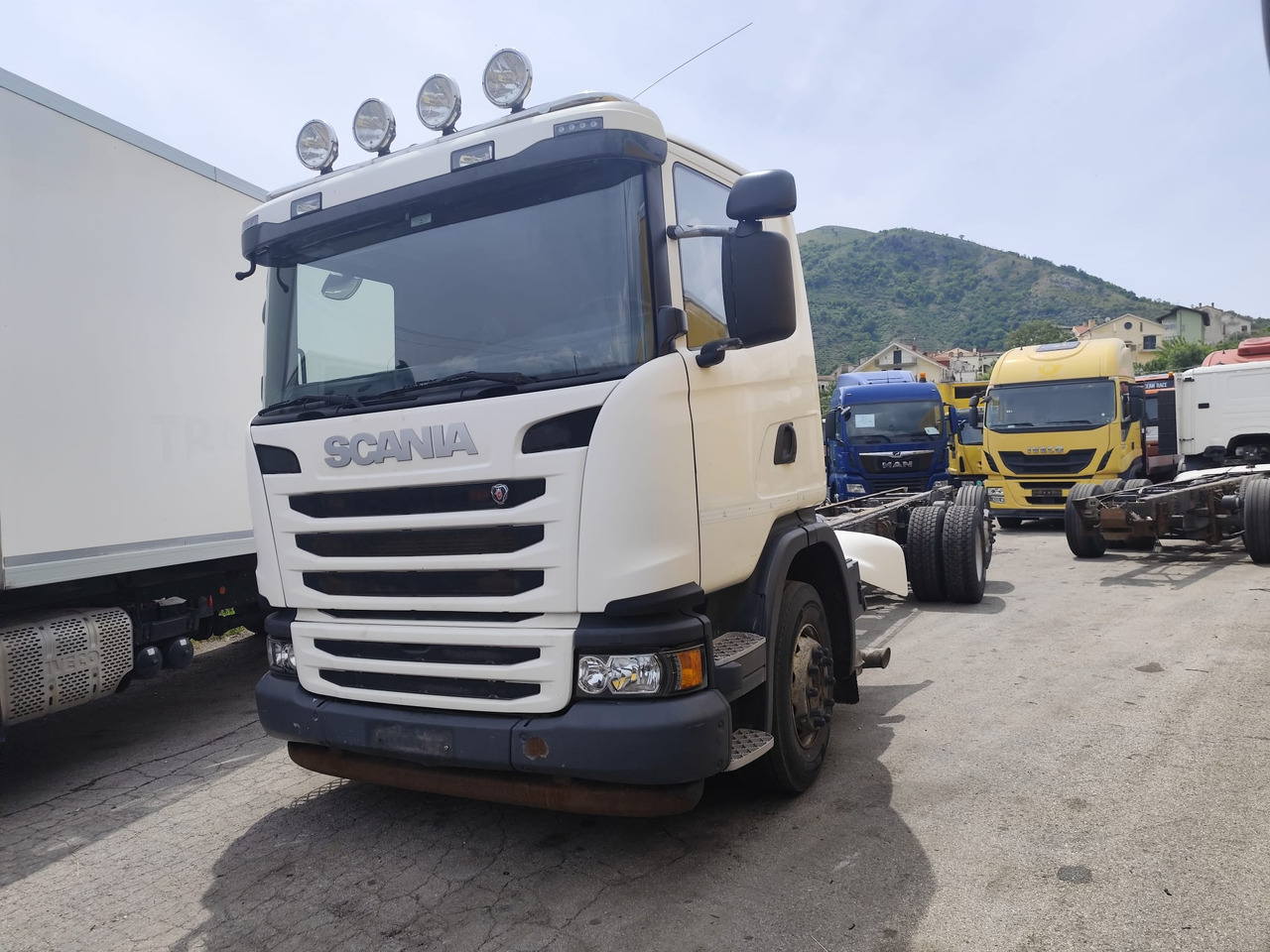SCANIA G450 - Fahrgestell LKW: das Bild 1 SCANIA G450 - Fahrgestell LKW: das Bild 1