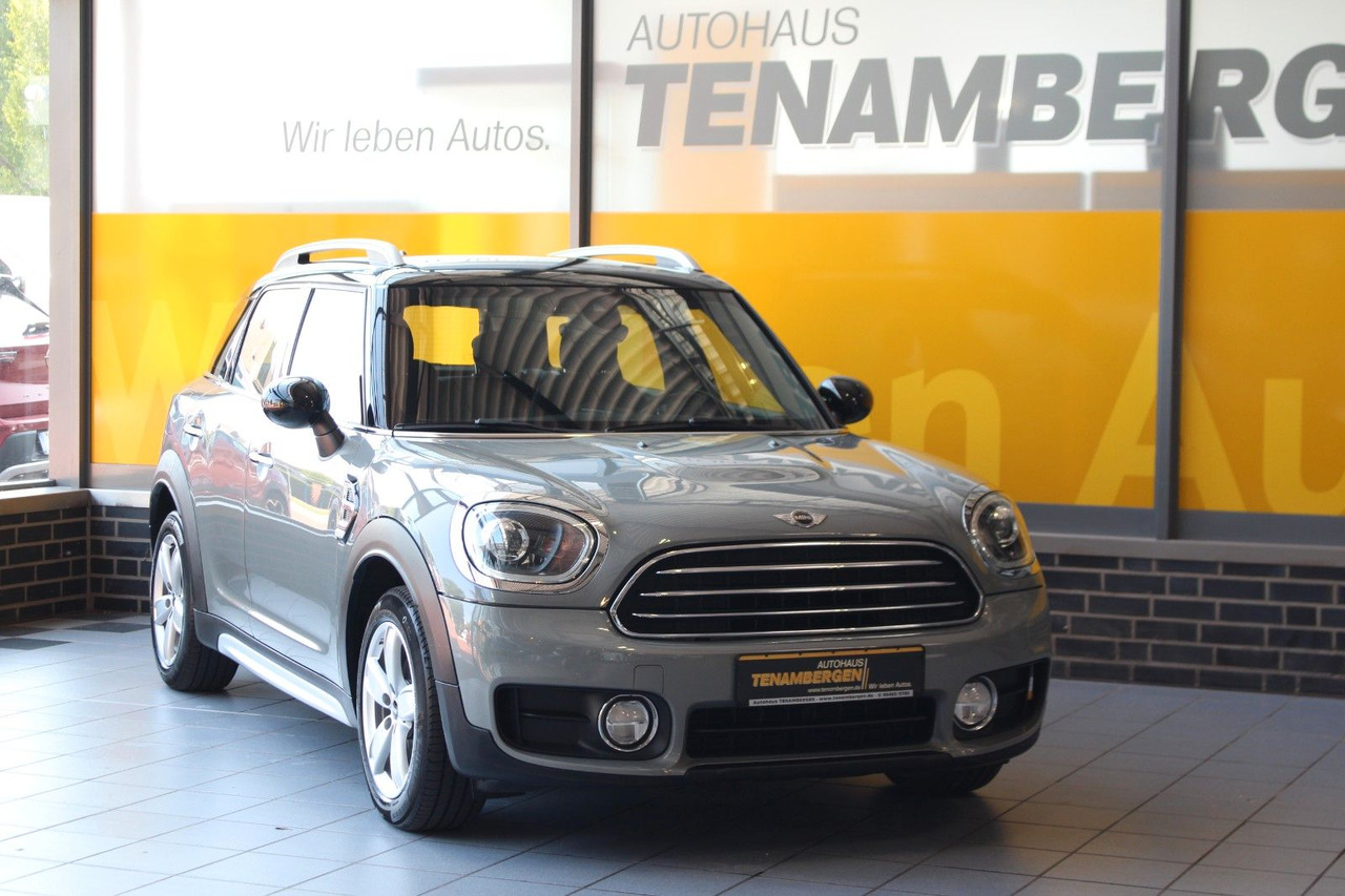 MINI Cooper D Countryman Pepper Navi Klimaaut. PDC - PKW: das Bild 2 MINI Cooper D Countryman Pepper Navi Klimaaut. PDC - PKW: das Bild 2