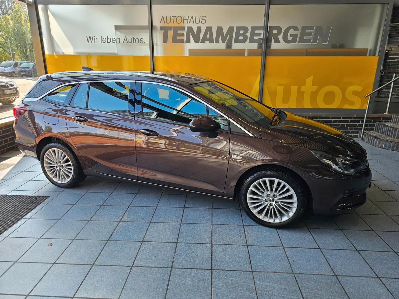 Opel Astra K Sports Tourer Innovation eHeckklappe - PKW: das Bild 1 Opel Astra K Sports Tourer Innovation eHeckklappe - PKW: das Bild 1