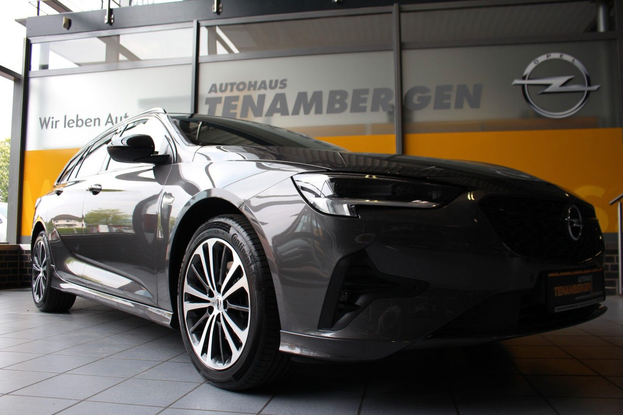Opel Insignia B Sports Tourer Ultimate OPC HuD AHK - PKW: das Bild 4 Opel Insignia B Sports Tourer Ultimate OPC HuD AHK - PKW: das Bild 4